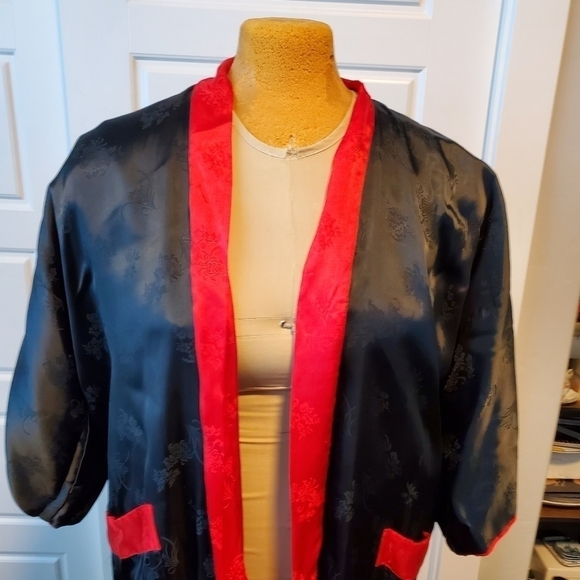 VINTAGE ASIAN INSPIRED 1980s LONG REVERSIBLE ROBE RED BLACK WOMEN SIZE XL - Picture 9 of 12
